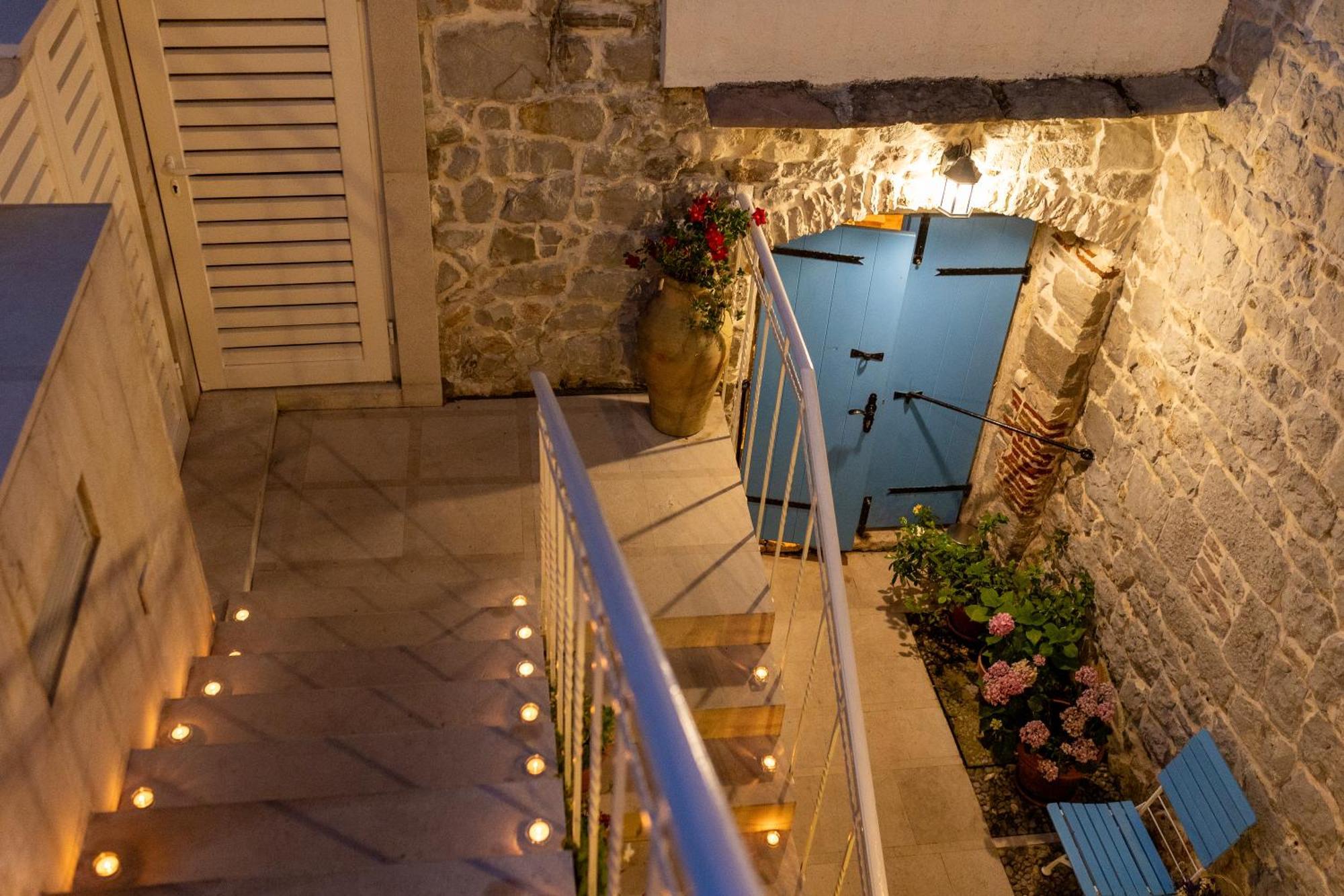 Boutique Hotel Capitano Херцег-Нови Экстерьер фото