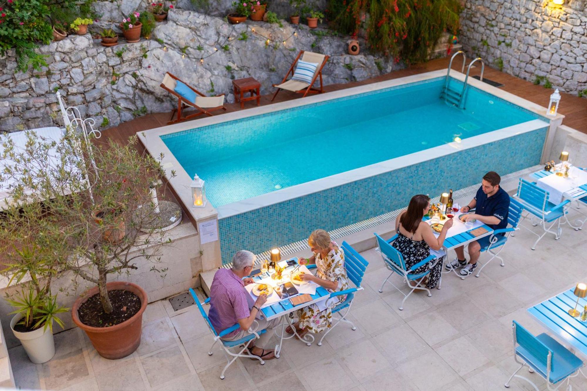Boutique Hotel Capitano Херцег-Нови Экстерьер фото